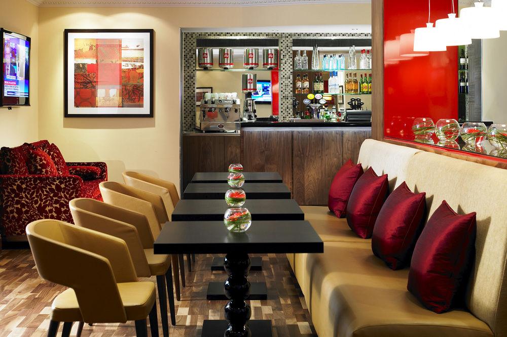 Delta Hotels By Marriott Питерборо Екстериор снимка