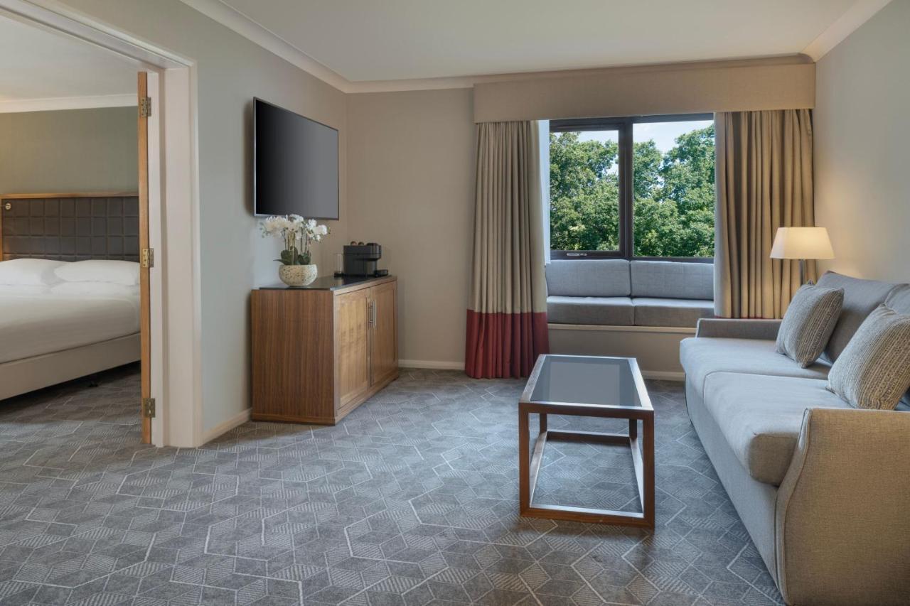 Delta Hotels By Marriott Питерборо Екстериор снимка