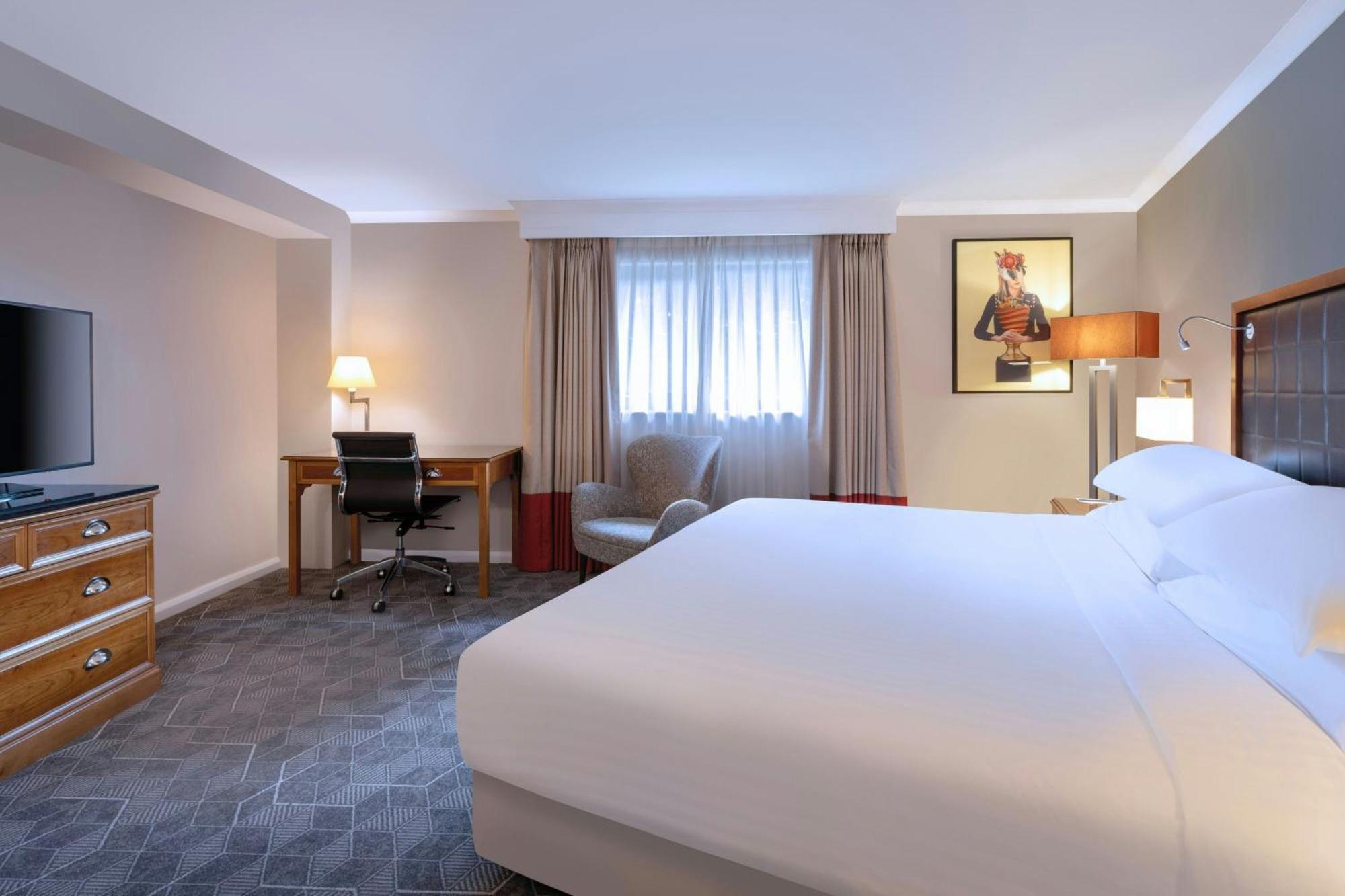 Delta Hotels By Marriott Питерборо Екстериор снимка